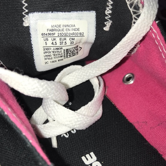 Converse sneakers - Picture 3 of 4